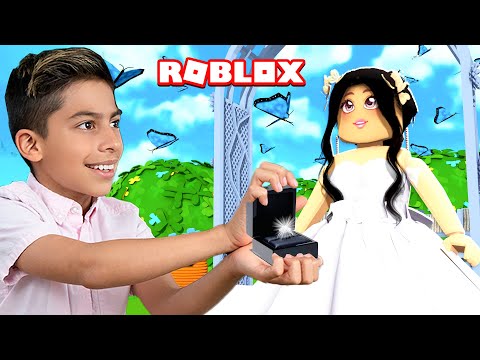 Ferran PROPOSED To a Girl in Roblox Brookhaven!! | Royalty Gaming